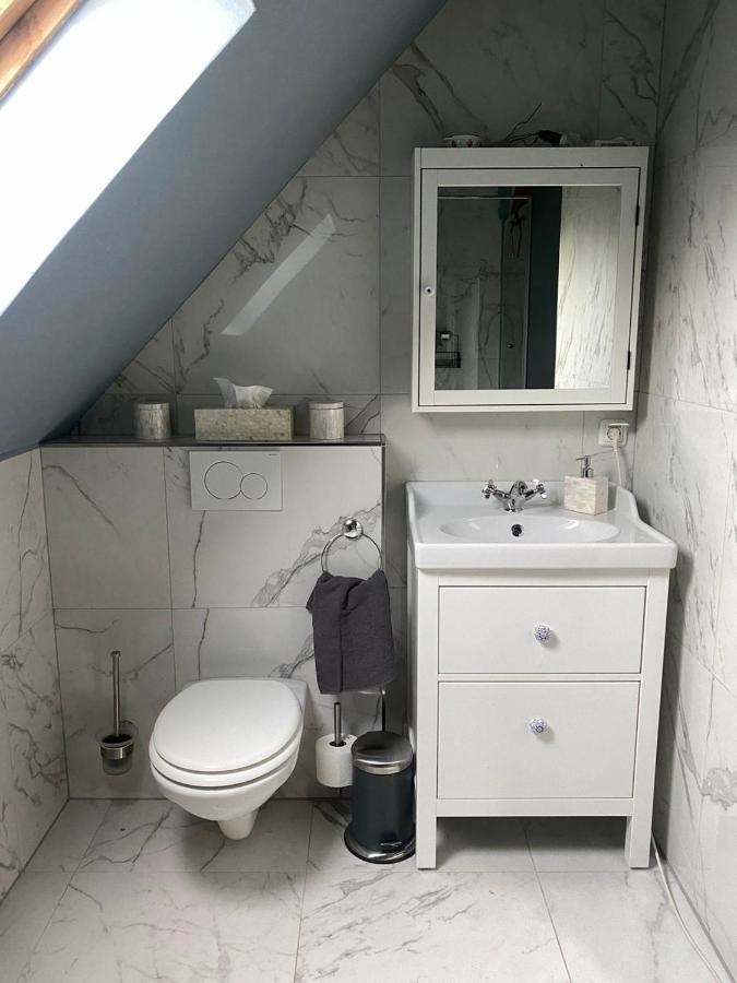 Altbauwohnung Mit Fachwerk Anif Esterno foto